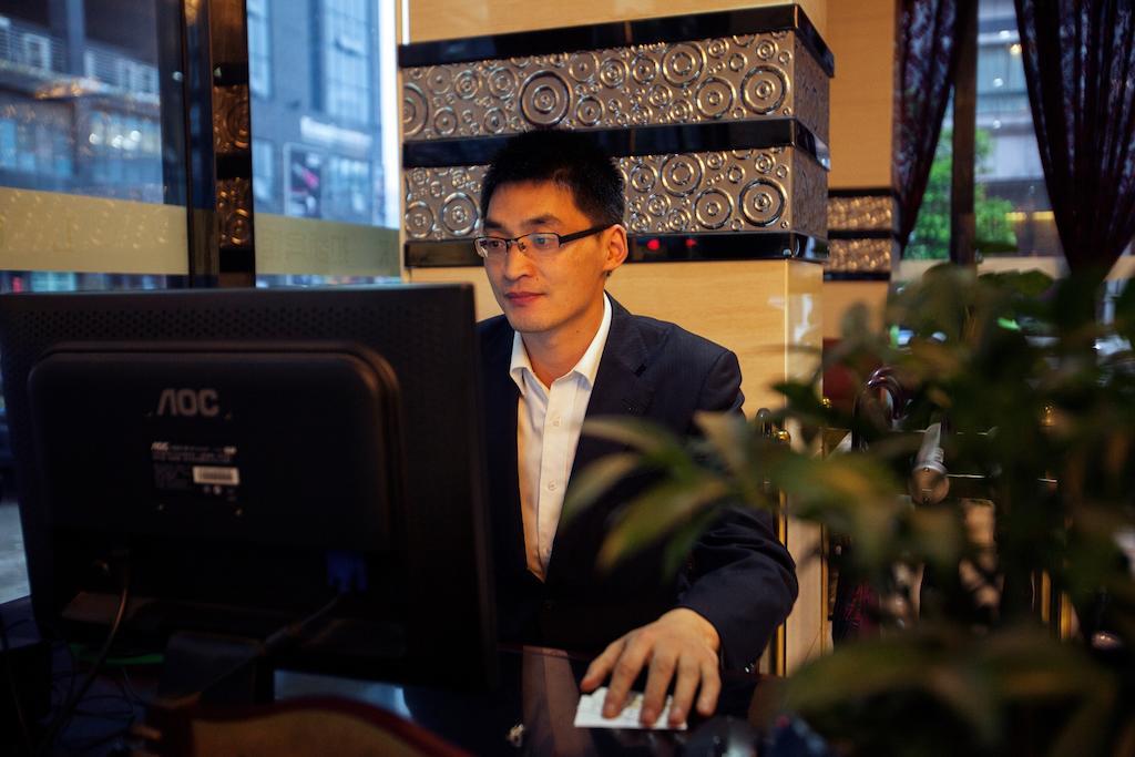 Yiwu Luckbear Hotel Bagian luar foto