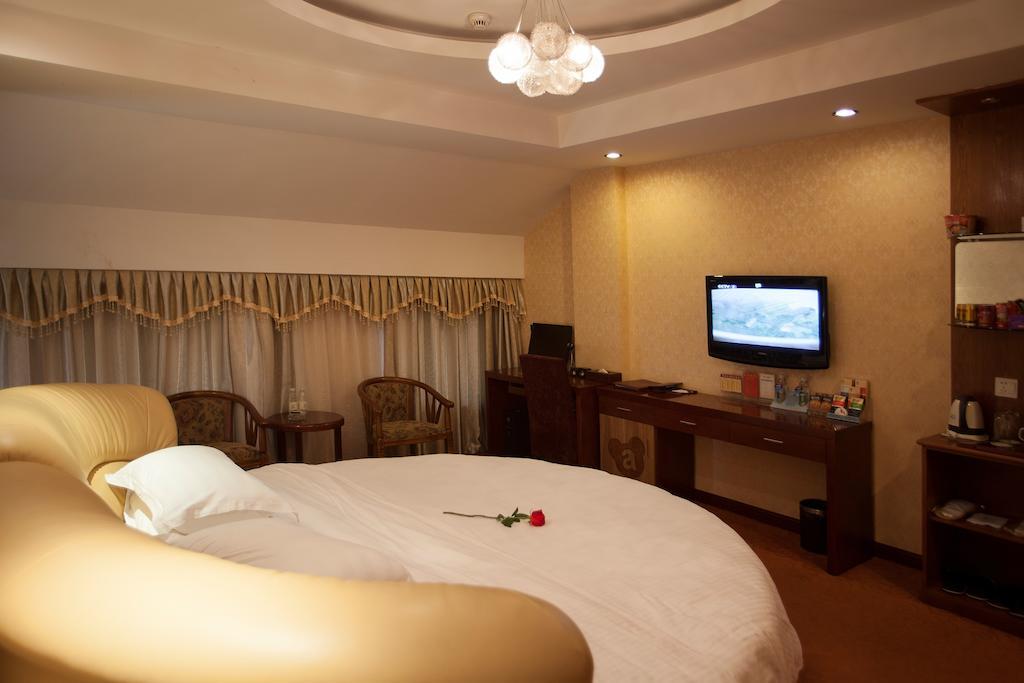 Yiwu Luckbear Hotel Bagian luar foto